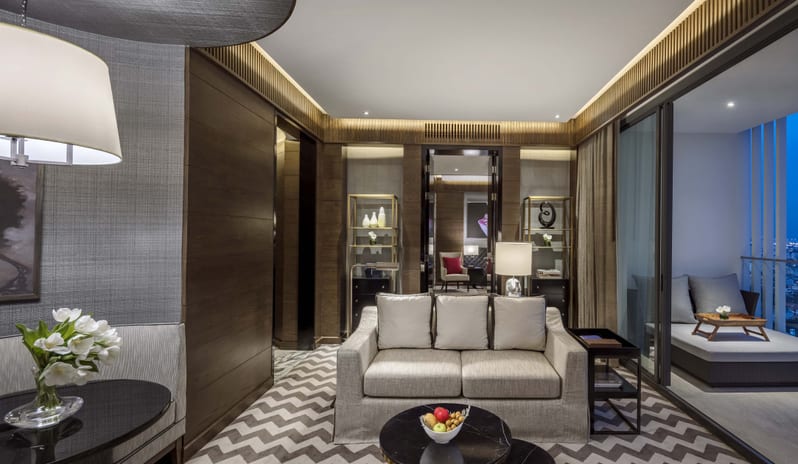 137 Pillars Suites & Residences Bangkok - Ayutthaya Suite - Living Room 02